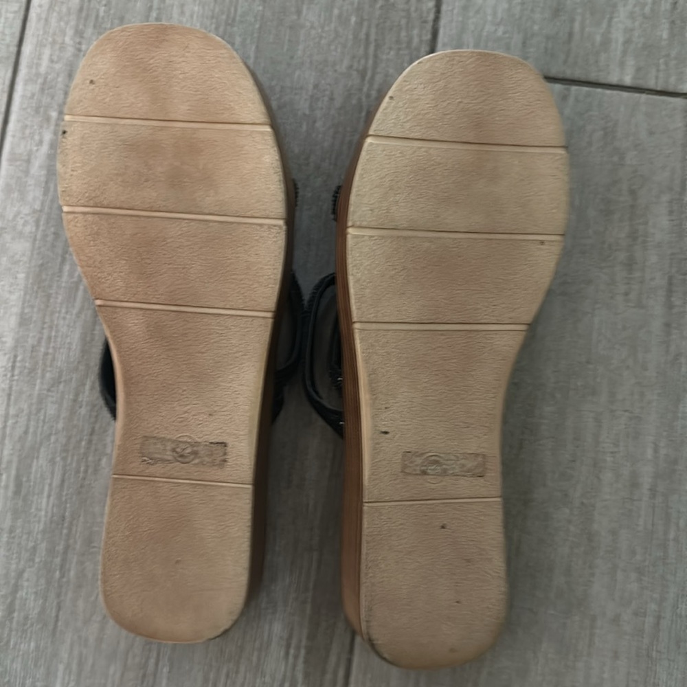 Bella Vita Women's Ona-Italy Sparkle Slide Flat Sandal - Picture 6 of 6